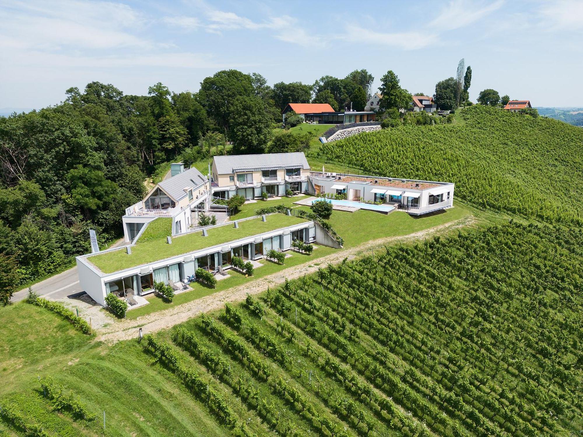 Relax Apartments An Der Lage Hochgrassnitzberg Spielfeld Kültér fotó