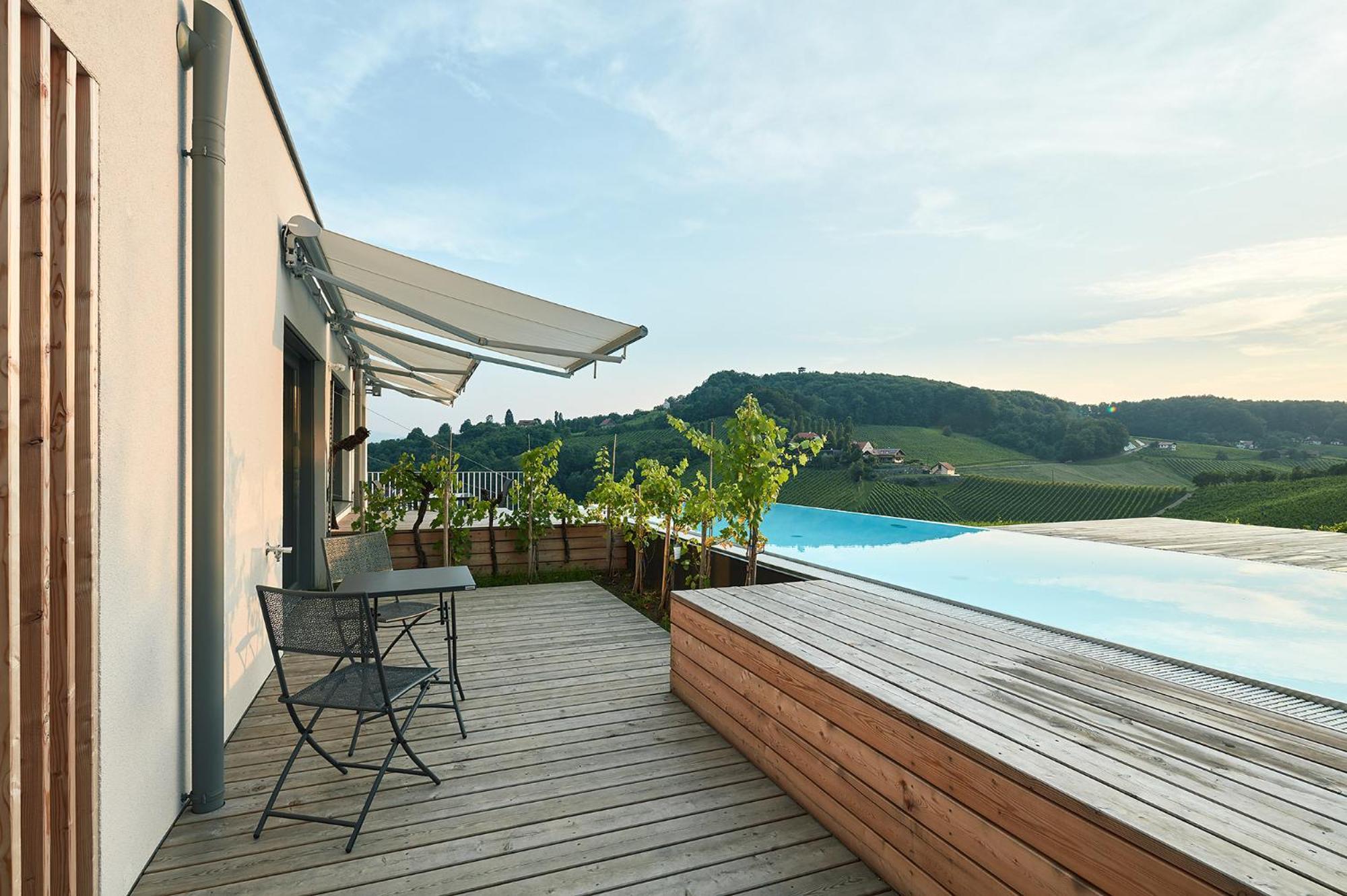 Relax Apartments An Der Lage Hochgrassnitzberg Spielfeld Kültér fotó